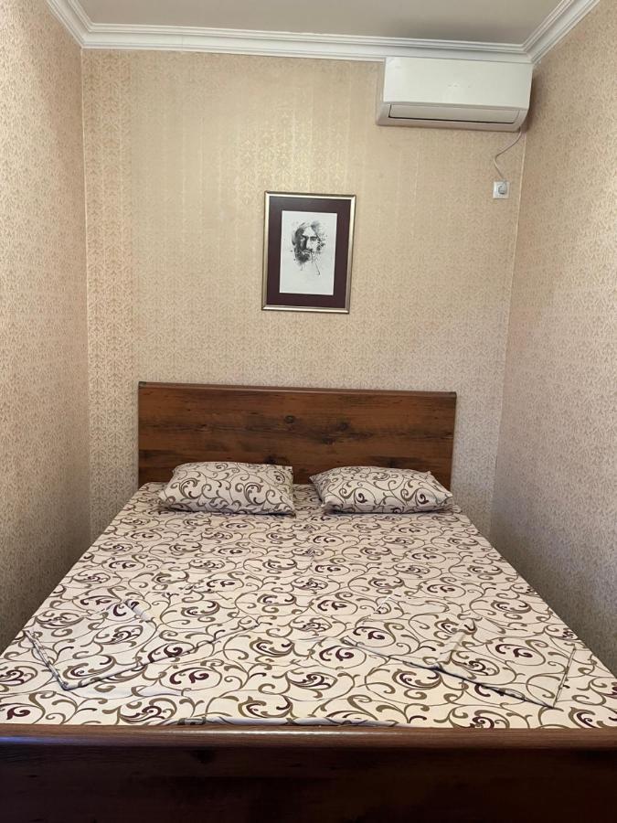 Gostevoy Dom Samir Hotel Gagra Exterior photo